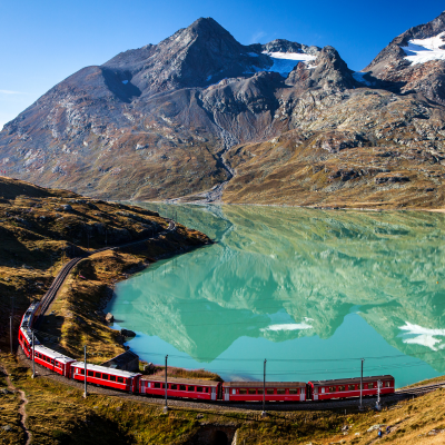 400(w)x500(h) or 400(w)x400(h), preferred ratio 4:5 or 1:1